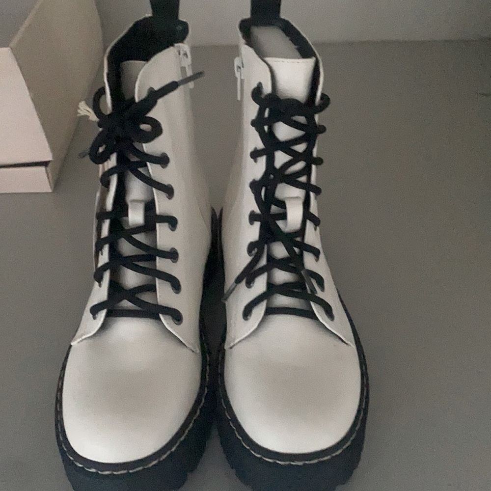 Brand new pair of White Sincerely Jules boots
